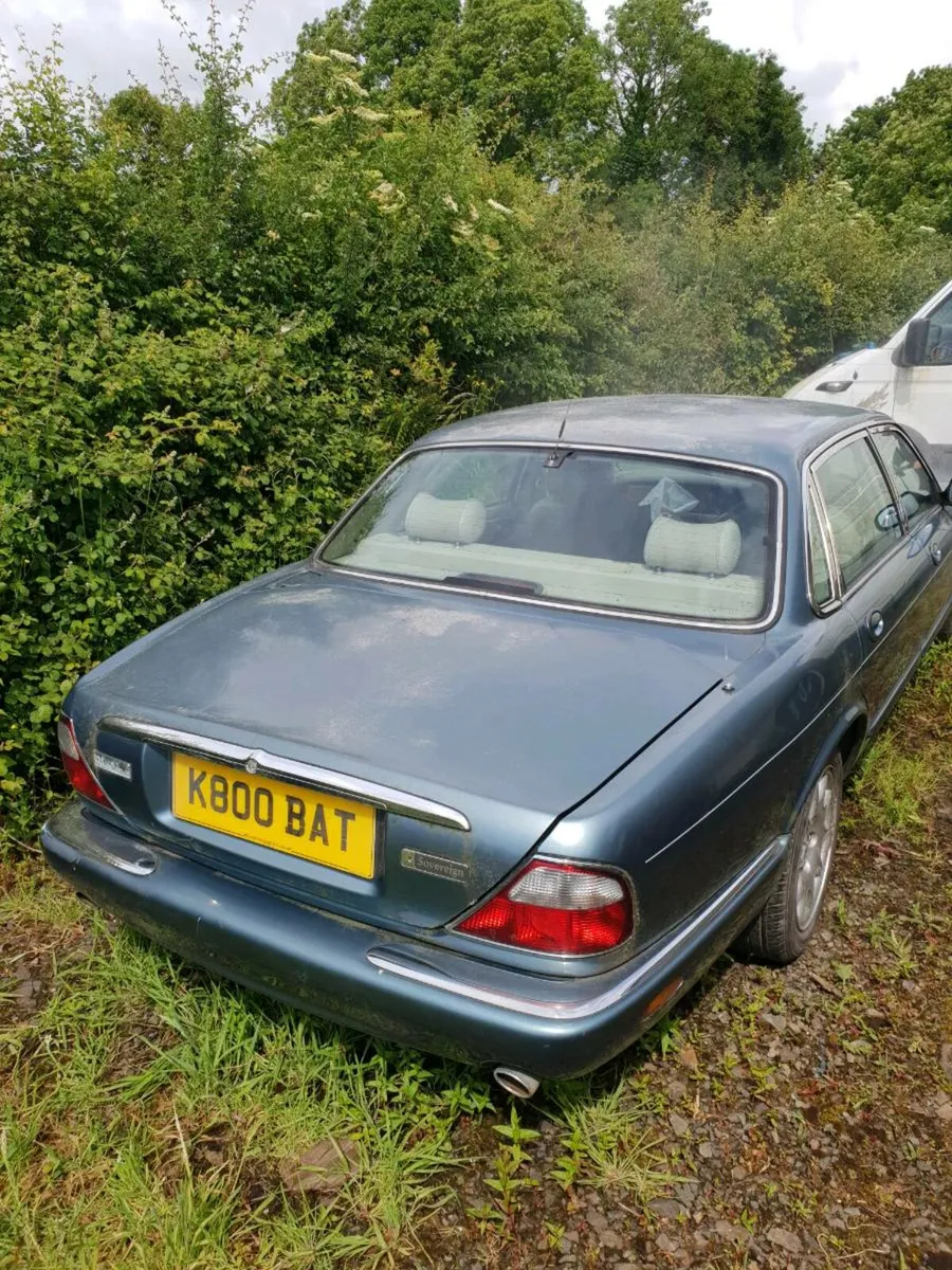 Jaguar xj8 - Image 2