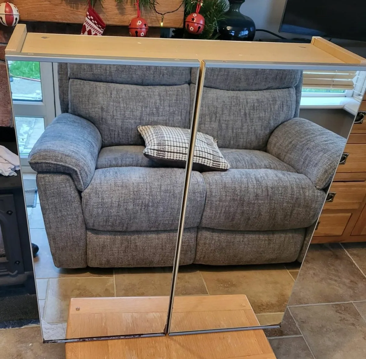 Bathroom Cabinet. - Image 1