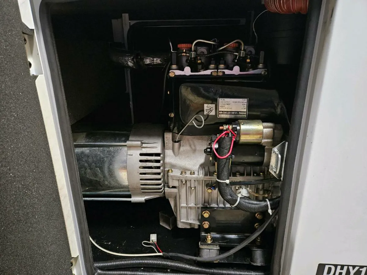 Hyundai dhy12500se generator - Image 2