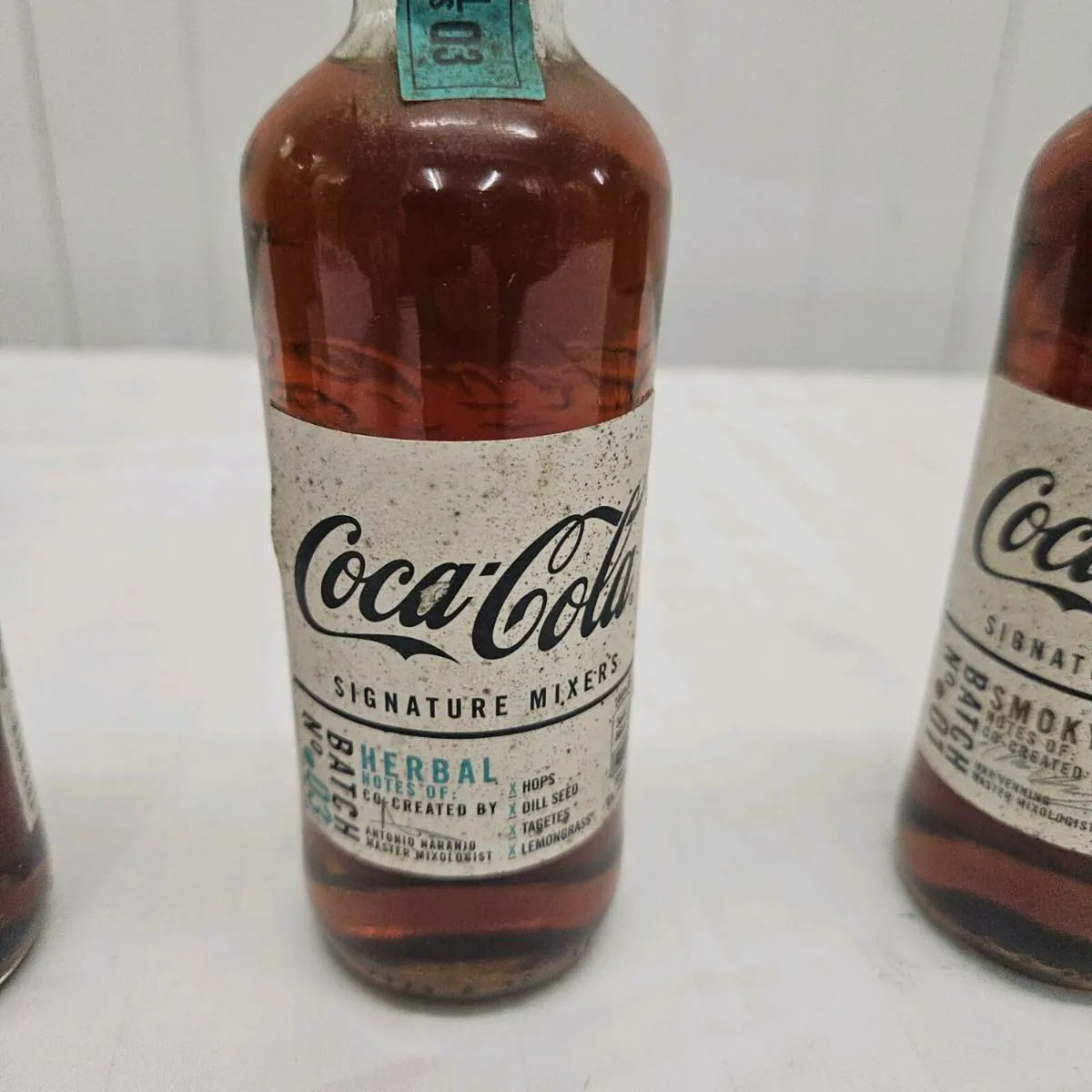 4x coca cola bottles - Image 4