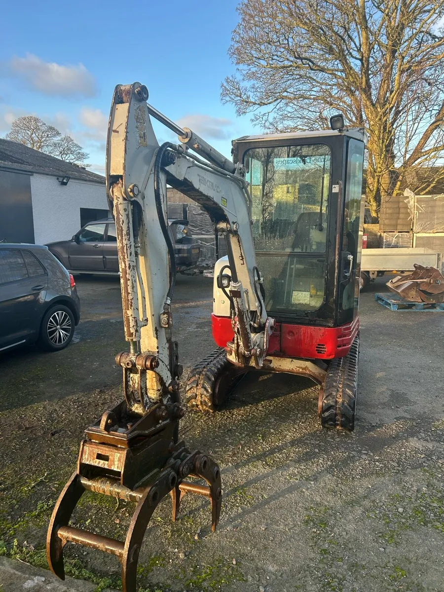 Mini digger - Takeuchi - Image 2