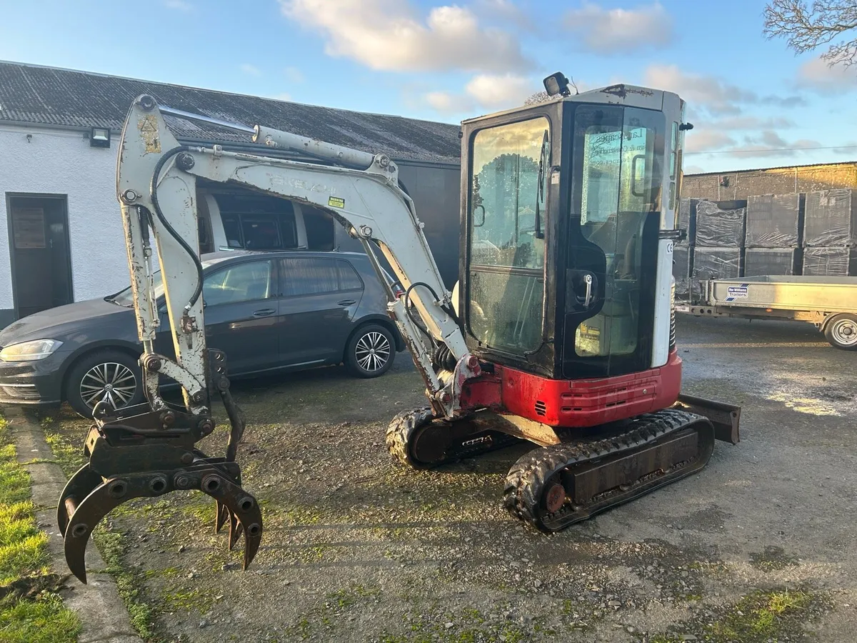 Mini digger - Takeuchi - Image 3