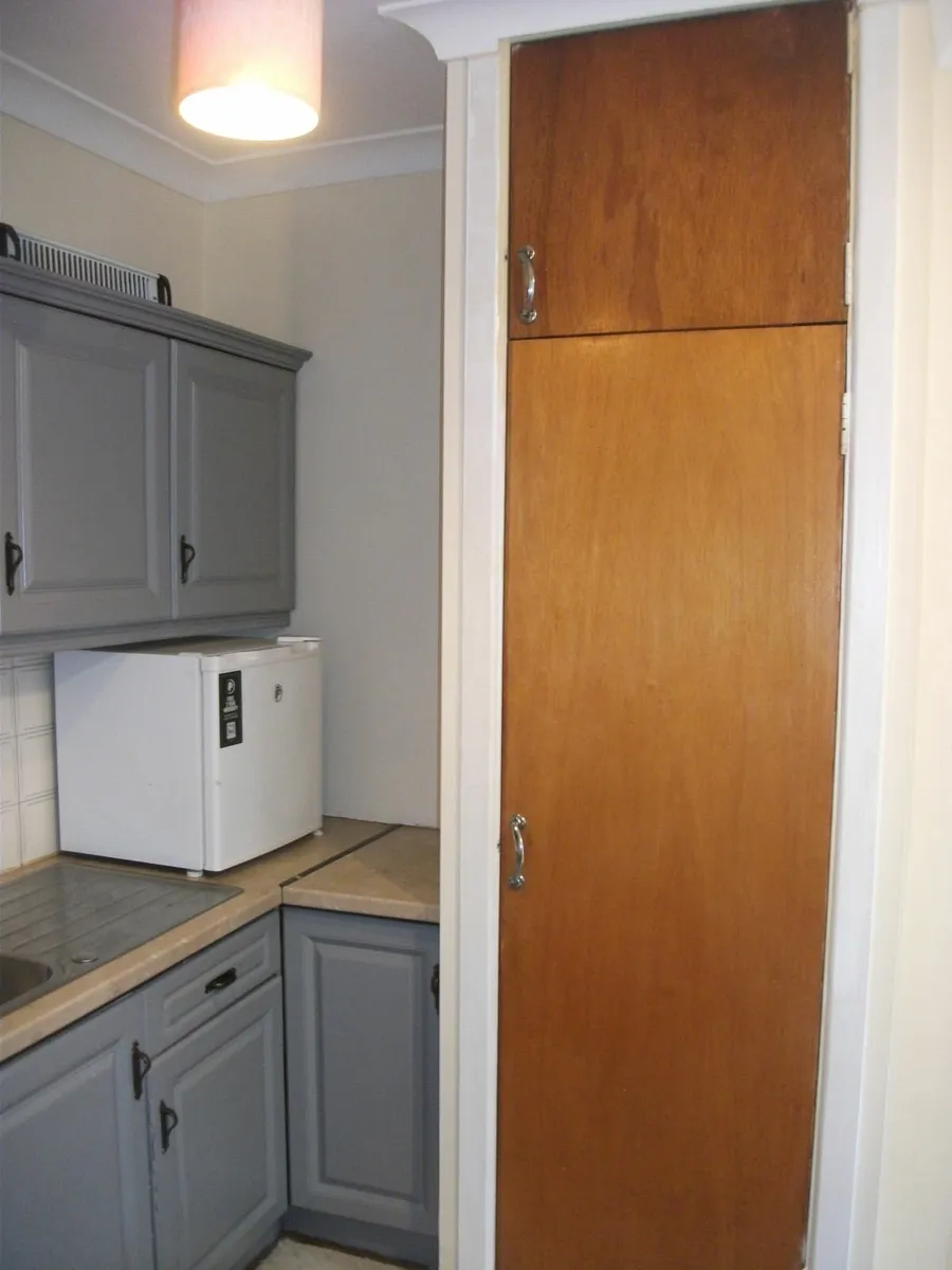 renting a property - Image 2