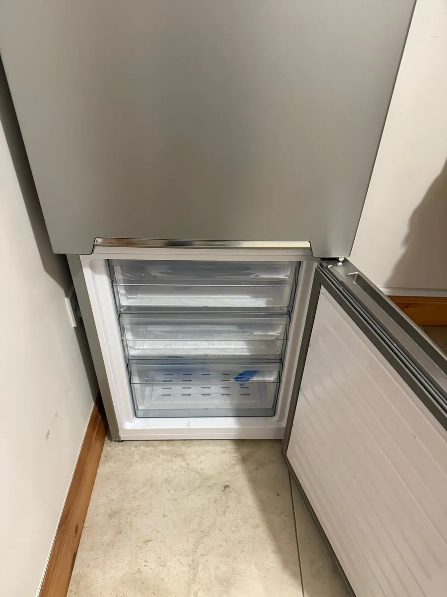 Nordmende Fridge Freezer - Image 3