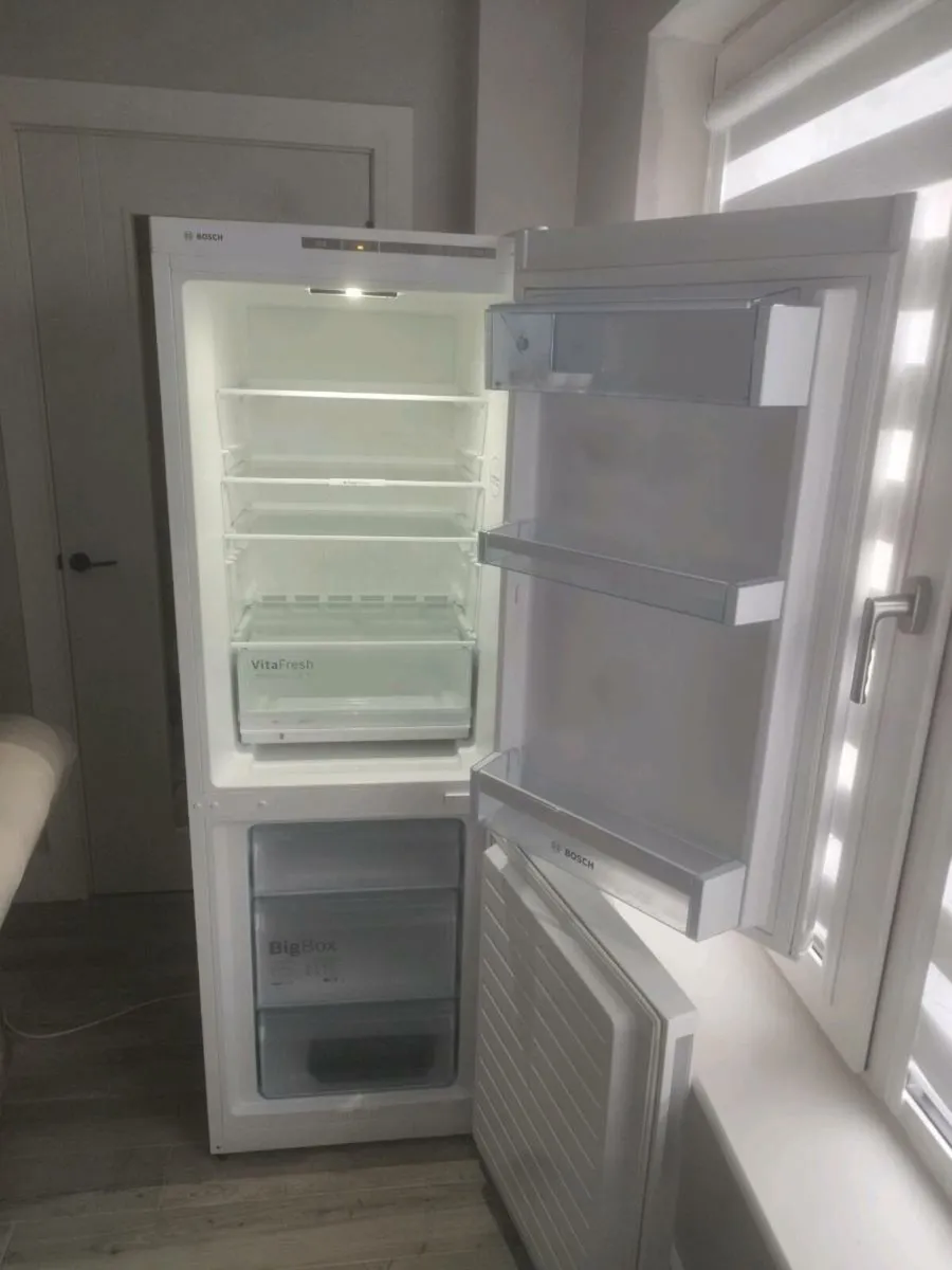 Bosch Fridge and Freezer - Image 2