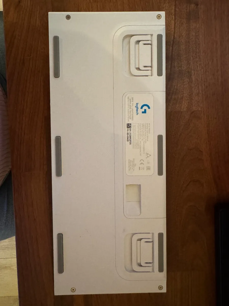 Logitech G915 TKL Lightspeed Wireless (Tactile) - Image 3