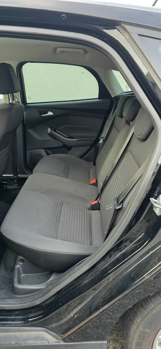 2018 Ford Focus Titanium 1.0 125PS 6 Spd - Image 3