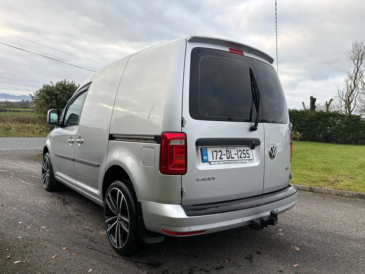 2017 VW Caddy 2.0 TDi Highline 150 - Image 4