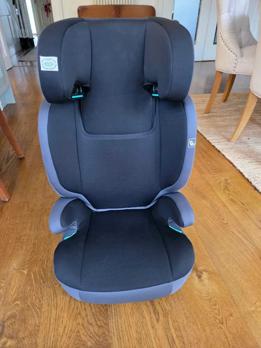 Car Seat - Image 1