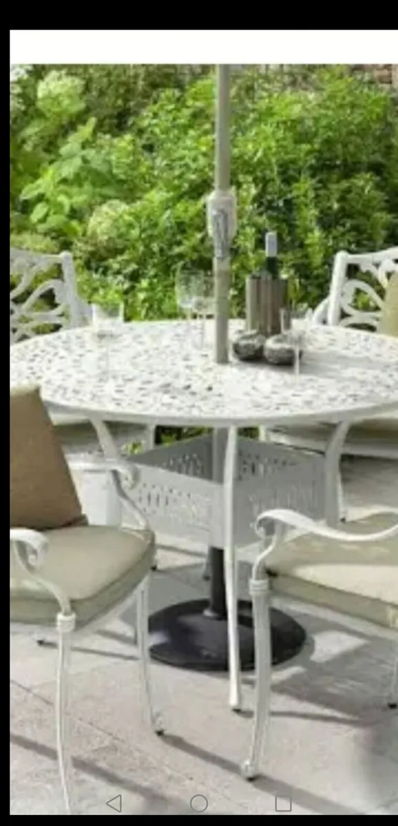 **SALE*Hartman Cast Aluminium Maize 4/6 Seat Table