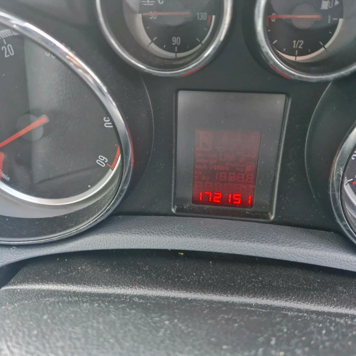 Opel Mokka 1.7 2014 - Image 4