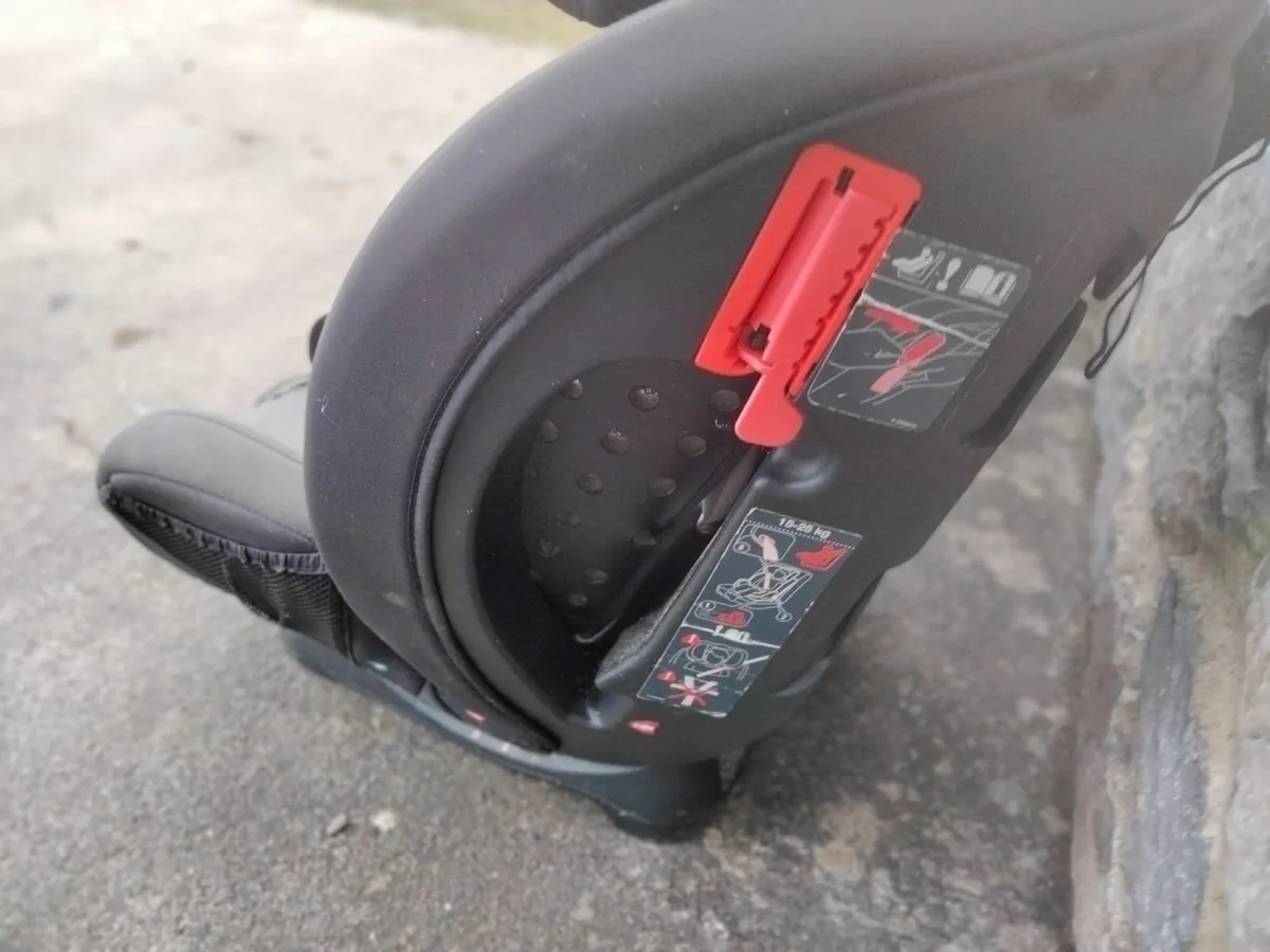 Baby car seats - Image 1