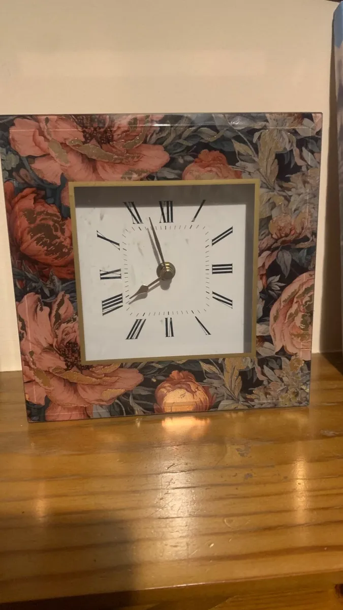 Cashel Living Poppy Clock - Image 1
