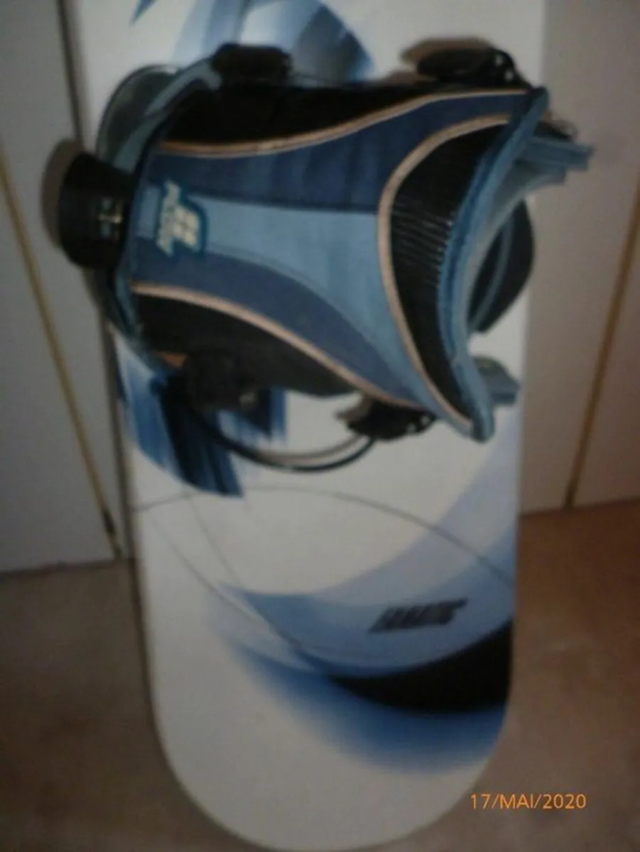 Freestyle Snowboard - Image 4