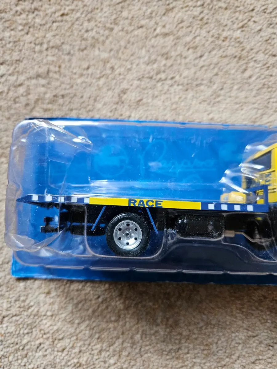 Corgi De Agostini Car Transporter Recovery Truck 1 - Image 2