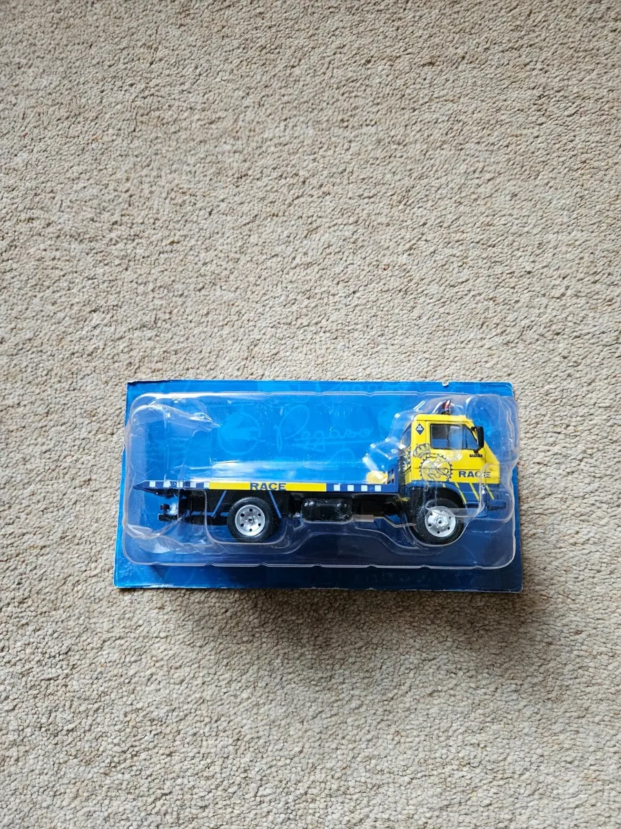 Corgi De Agostini Car Transporter Recovery Truck 1 - Image 1