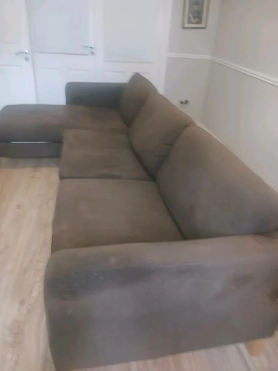 Large Sofa with Chaise - Image 4