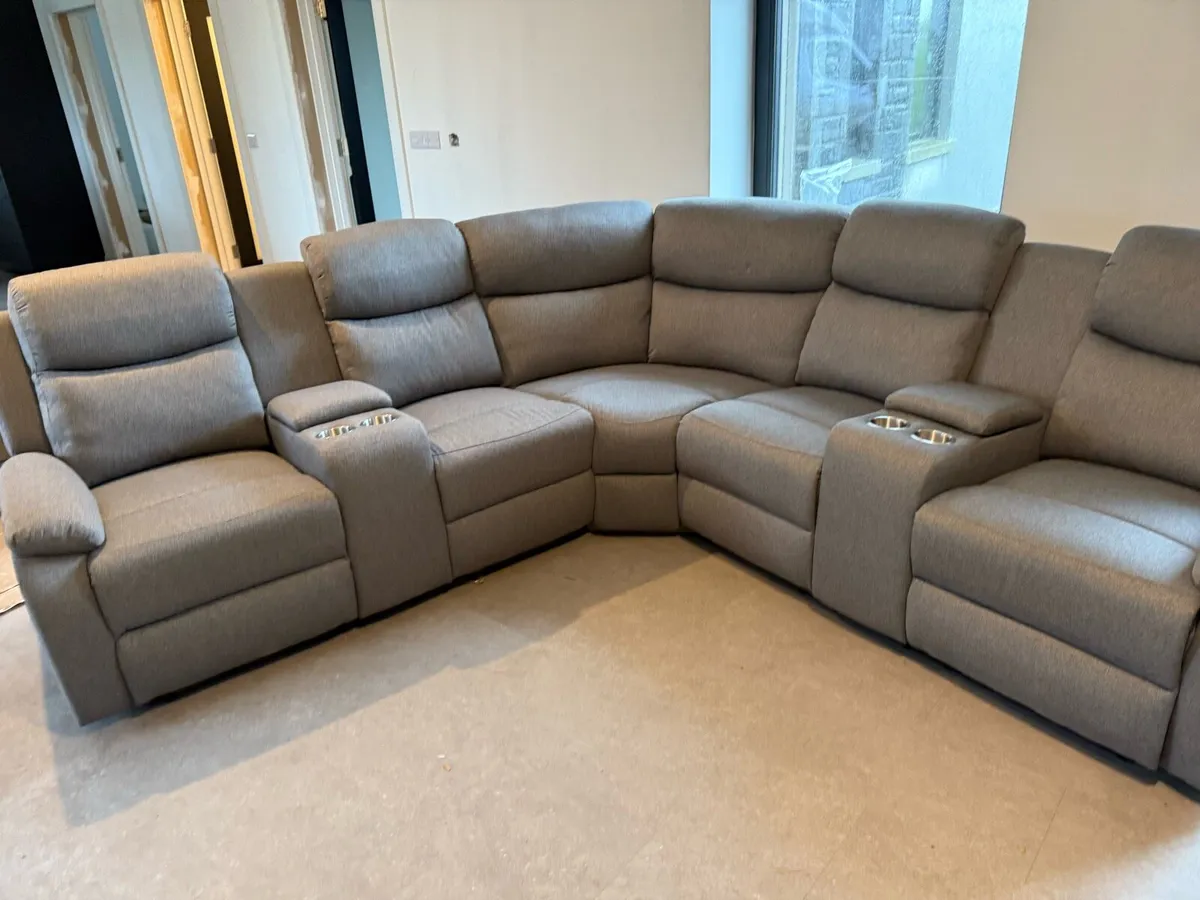 Stanley corner - Image 1