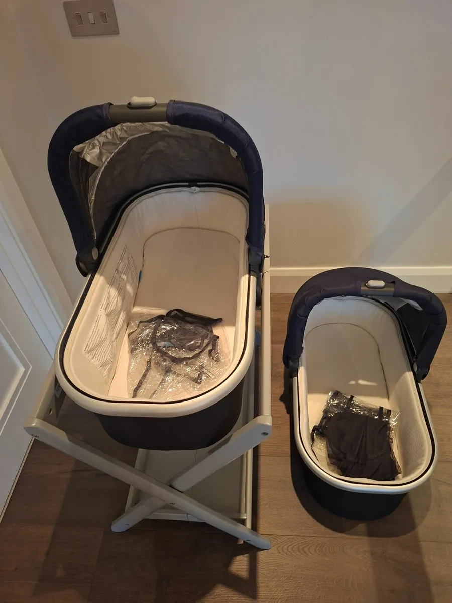 Uppababy Bassinet x 2 & Stand - Image 3