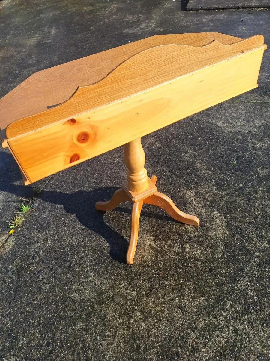 Lovely wooden hall table - Image 3