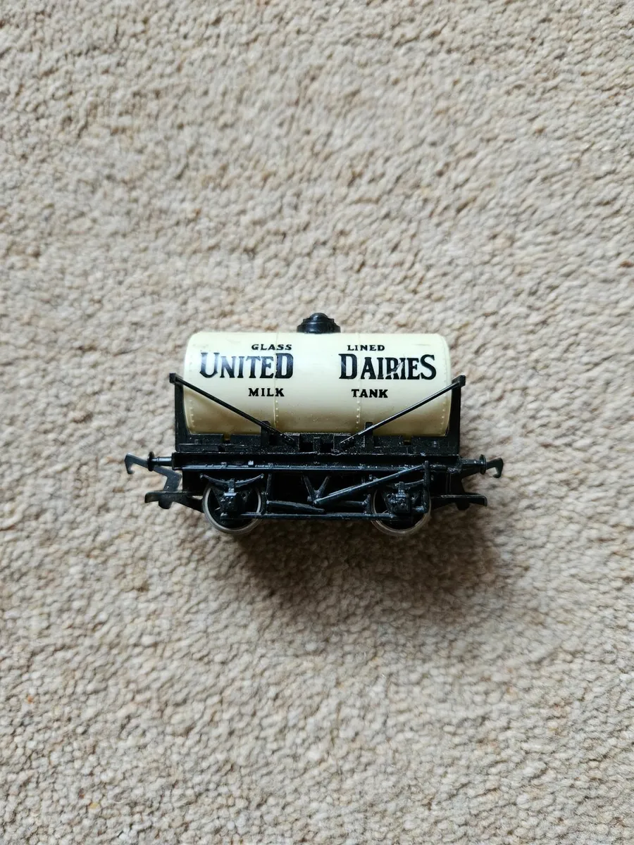 Hornby OO Gauge Wagon - Image 2
