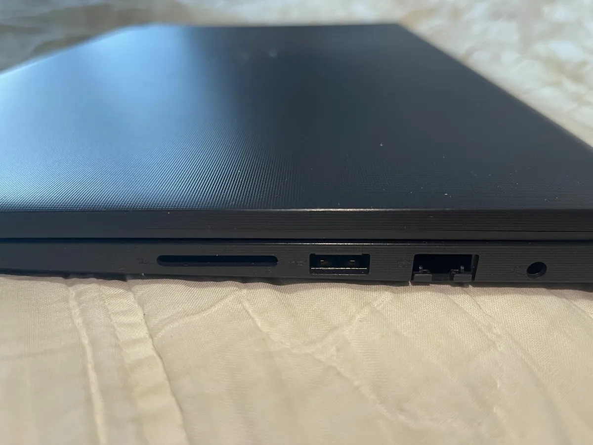 Dell Vostro 3520 - i5(11th)-16GB-2xSSD - Image 3