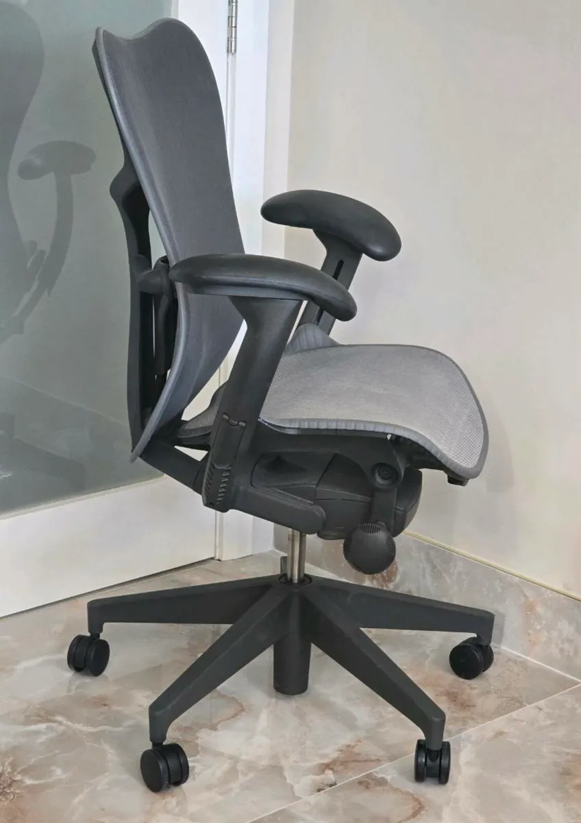 Herman Miller Mirra 2 Fully Loaded - Image 4