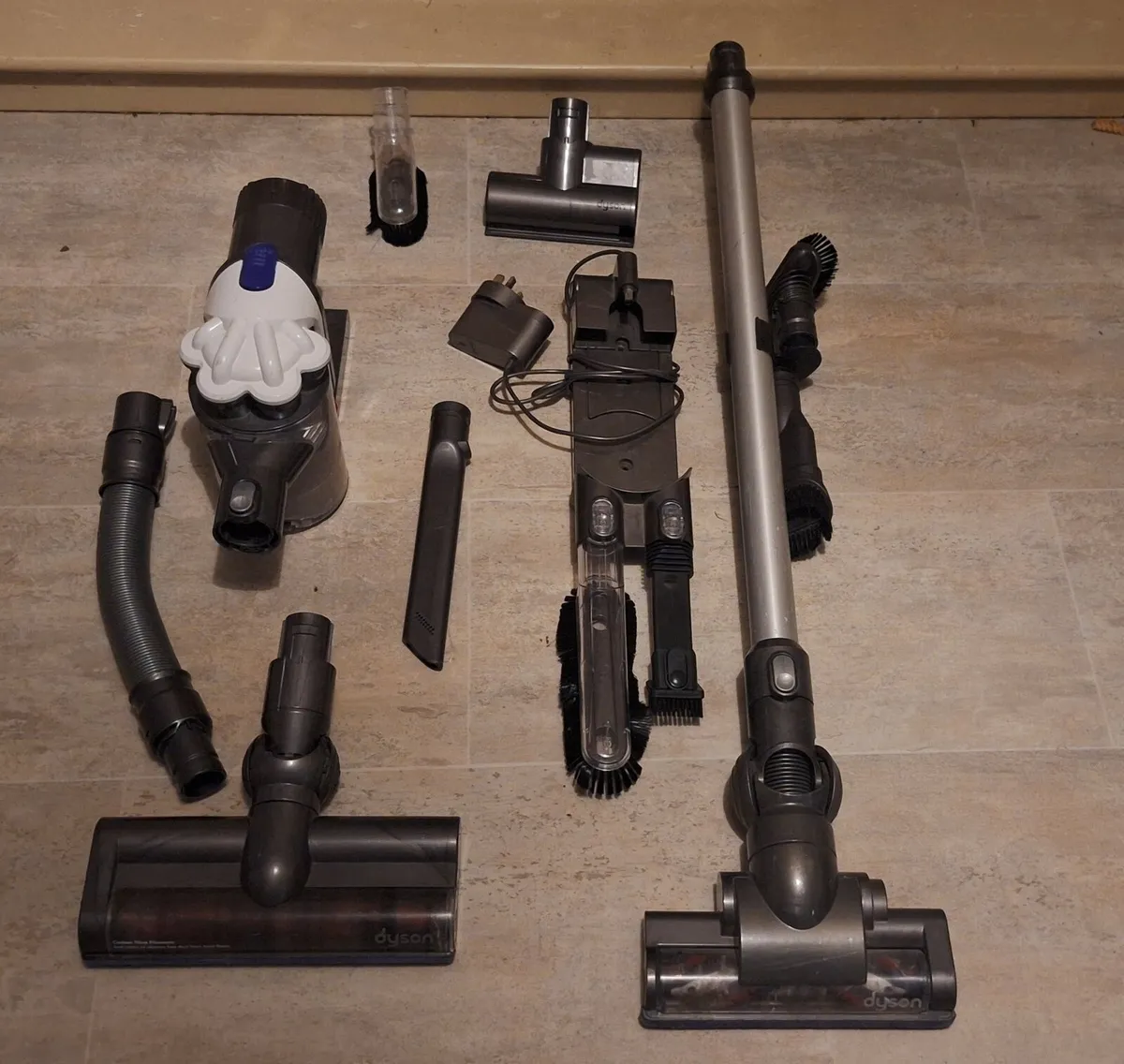 Dyson Cordless DC44 - Image 1