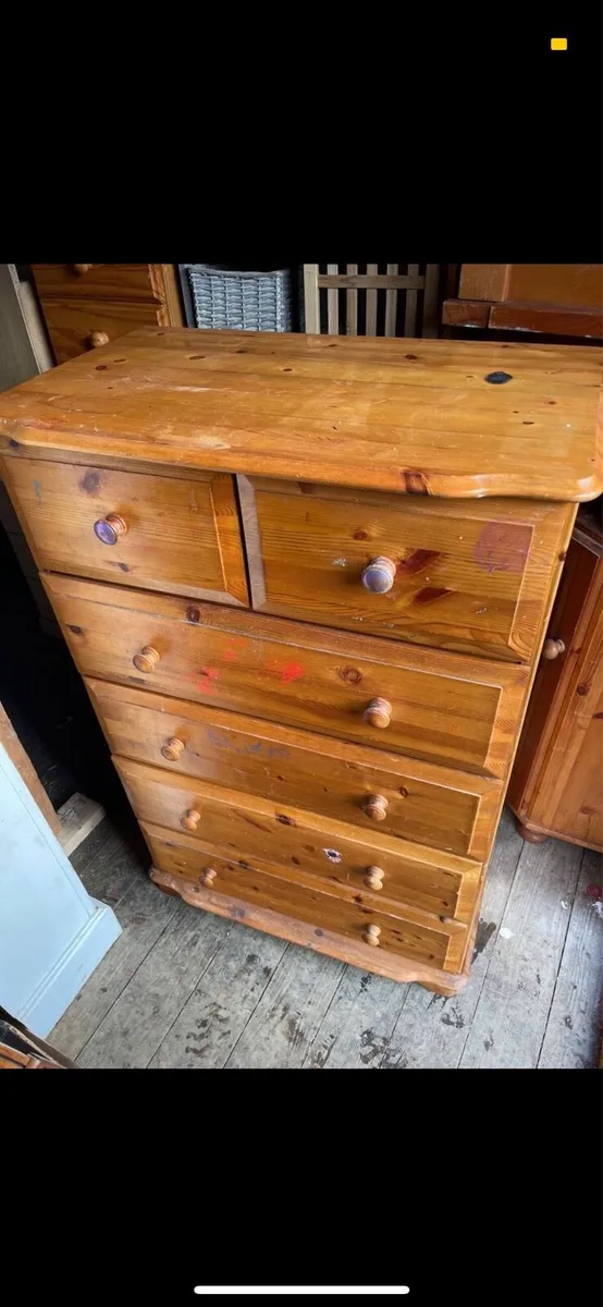 Pine chest of drawer - Image 2