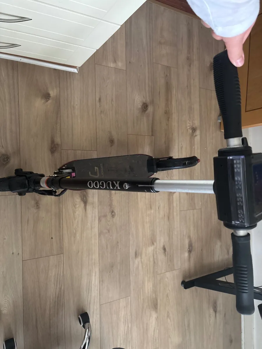Electric scooter - Image 2