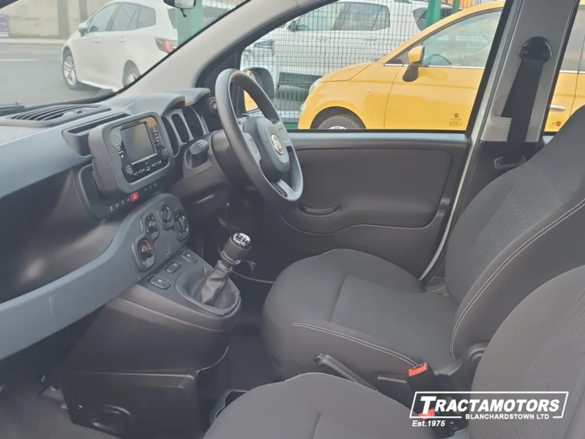 Fiat Panda 1.0 MHEV 5DR - Image 4