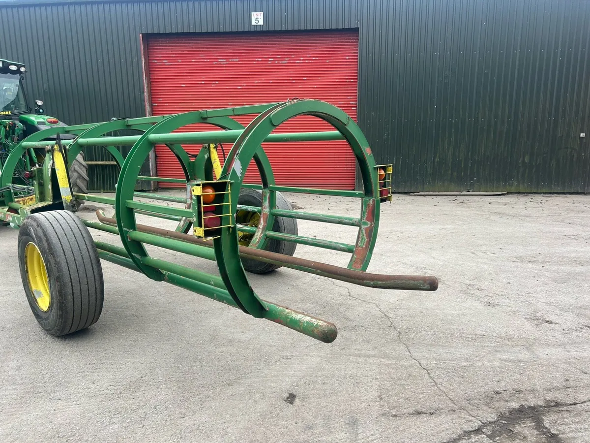 Bale carrier - Image 4
