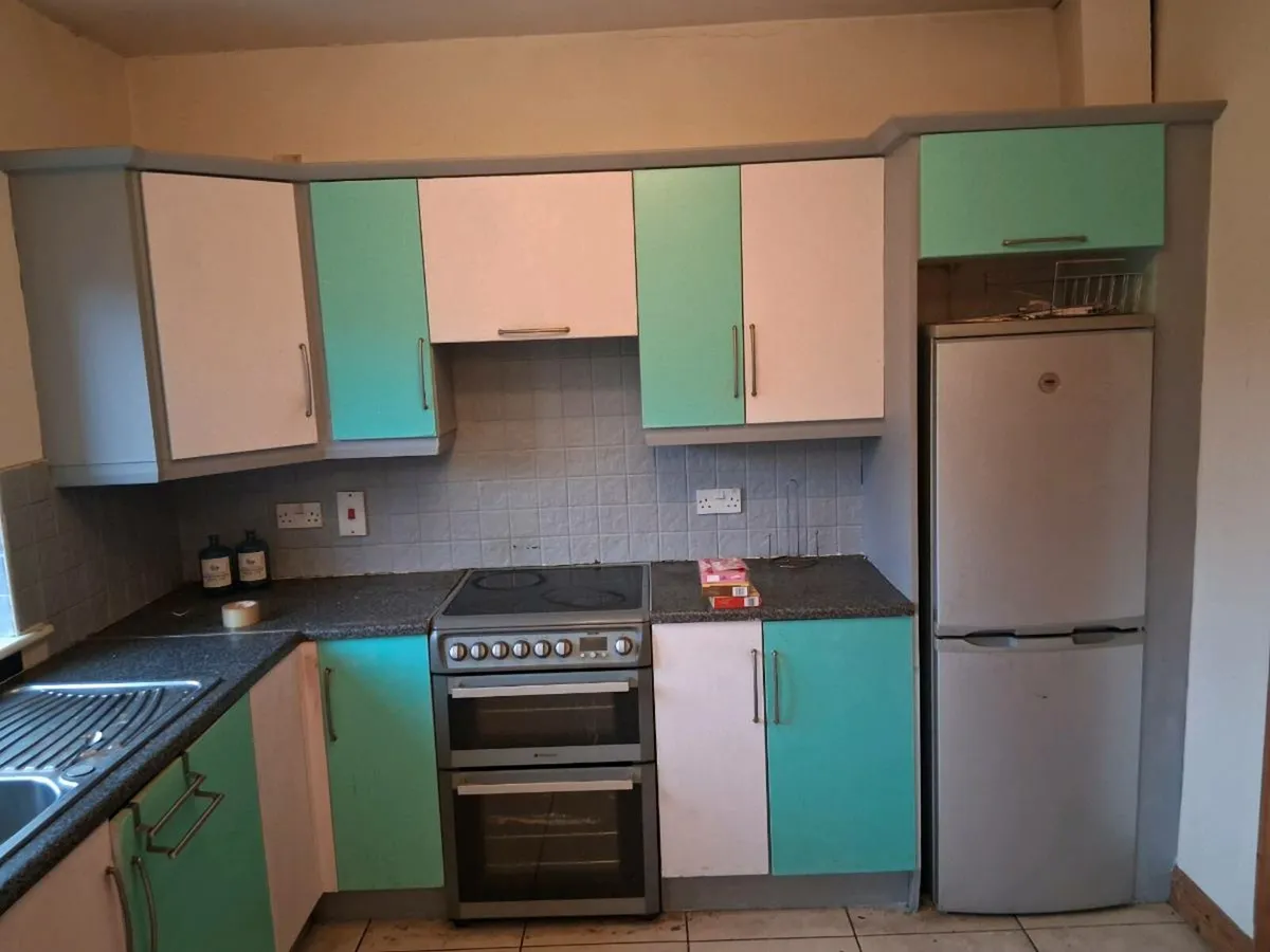 Kitchen Units for free