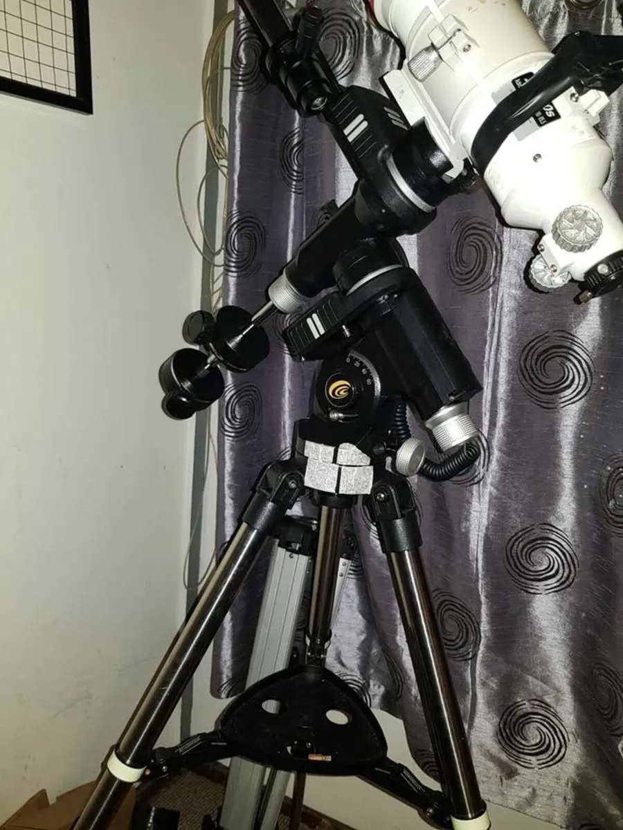 Explore  Scientific Mount iEXOS-100 PMC-8 Wi-Fi Go - Image 1