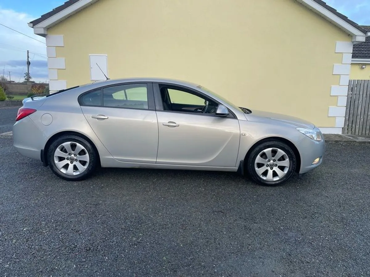 2012 Opel Insignia - Image 1