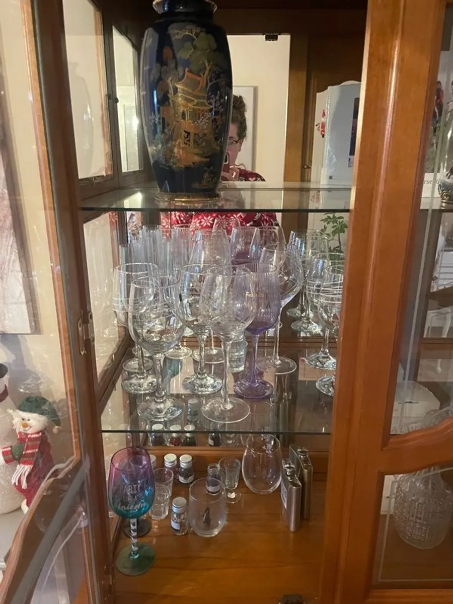 Solid oak wood glass/storage vintage cabinet - Image 2