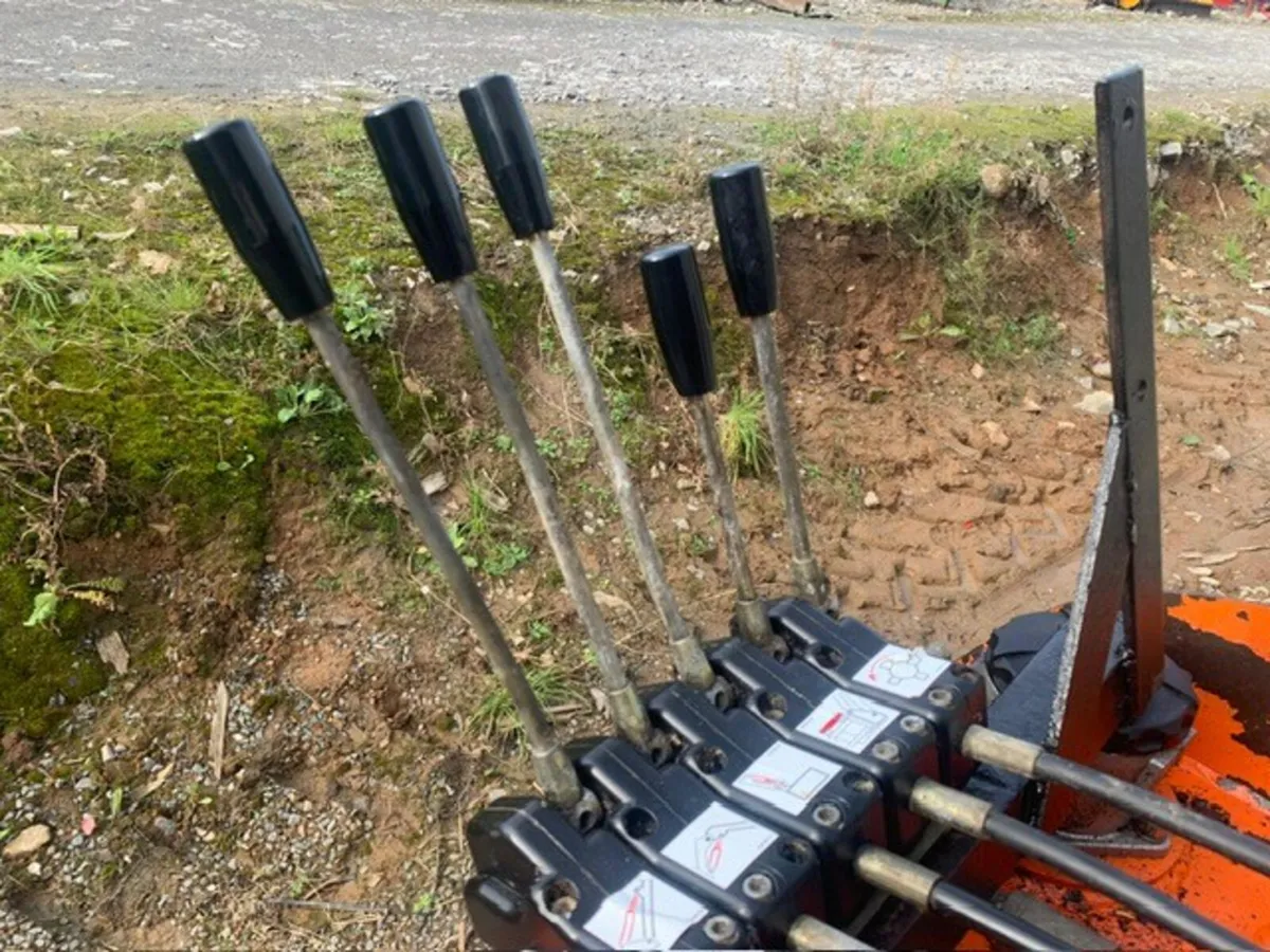 AGRIMASTER 480 RH HEDGER, 1 OWNER - Image 3