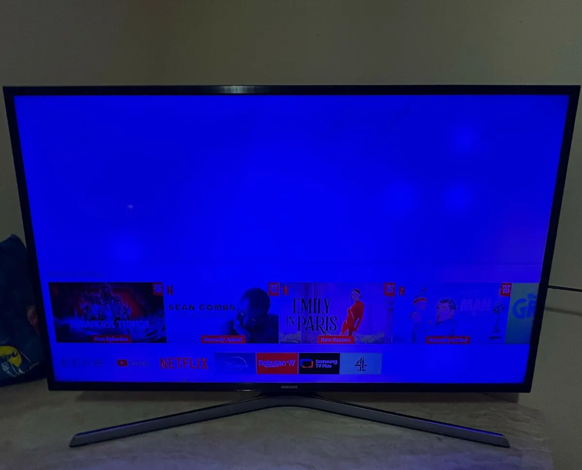 40 " smart tv no remote - Image 1