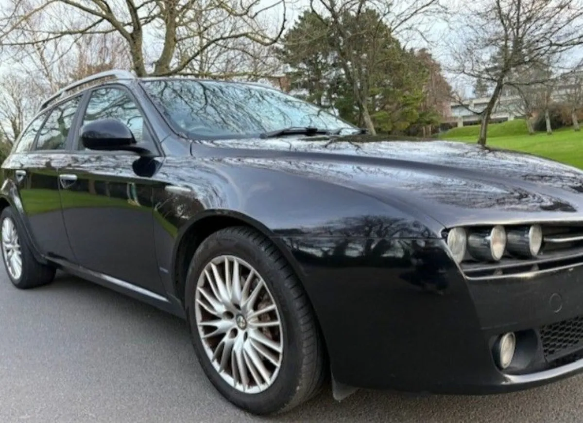 2011 Alfa Romeo 159 Sportwagon – 1.9 JTDM – Black - Image 4