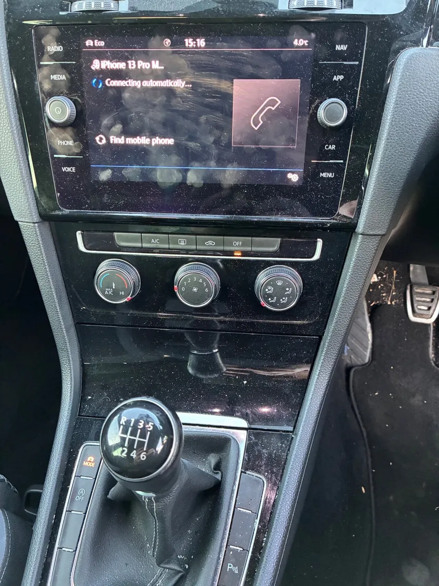 2017 Volkswagen Golf R line 2.0tdi - Image 3