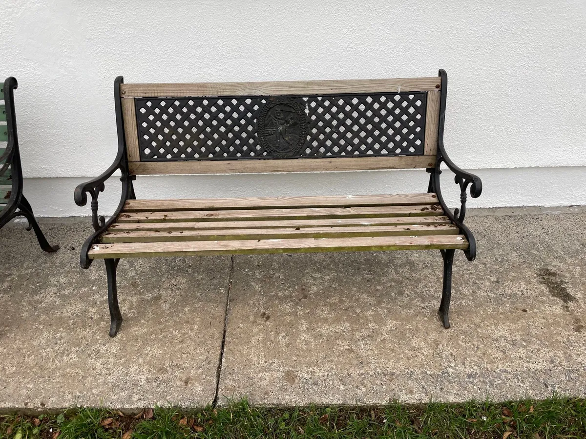 Cast iron garden Bench - Image 1