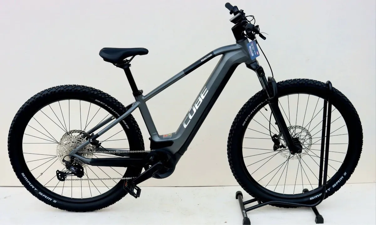 CUBE REACTION HYBRID RACE 750  (NEW) - Image 2