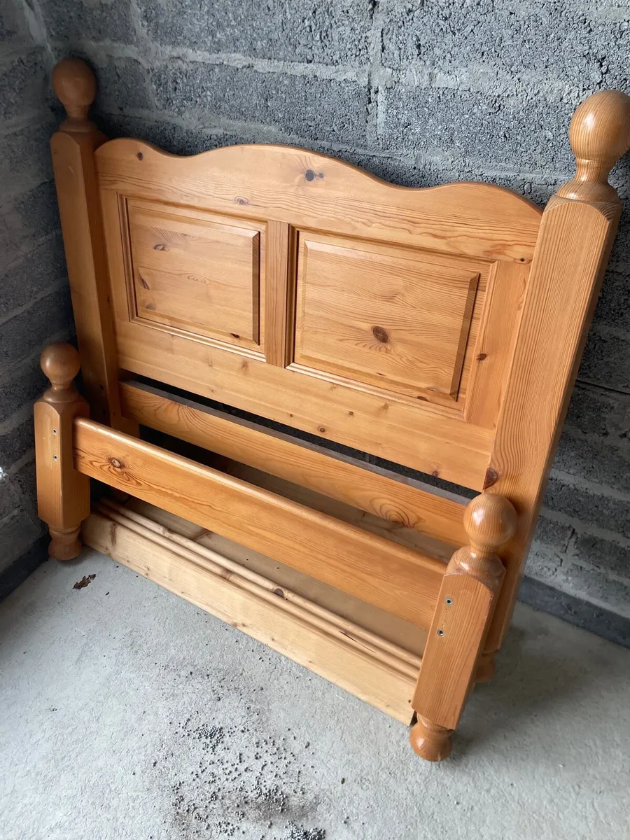 Single bed - Image 1