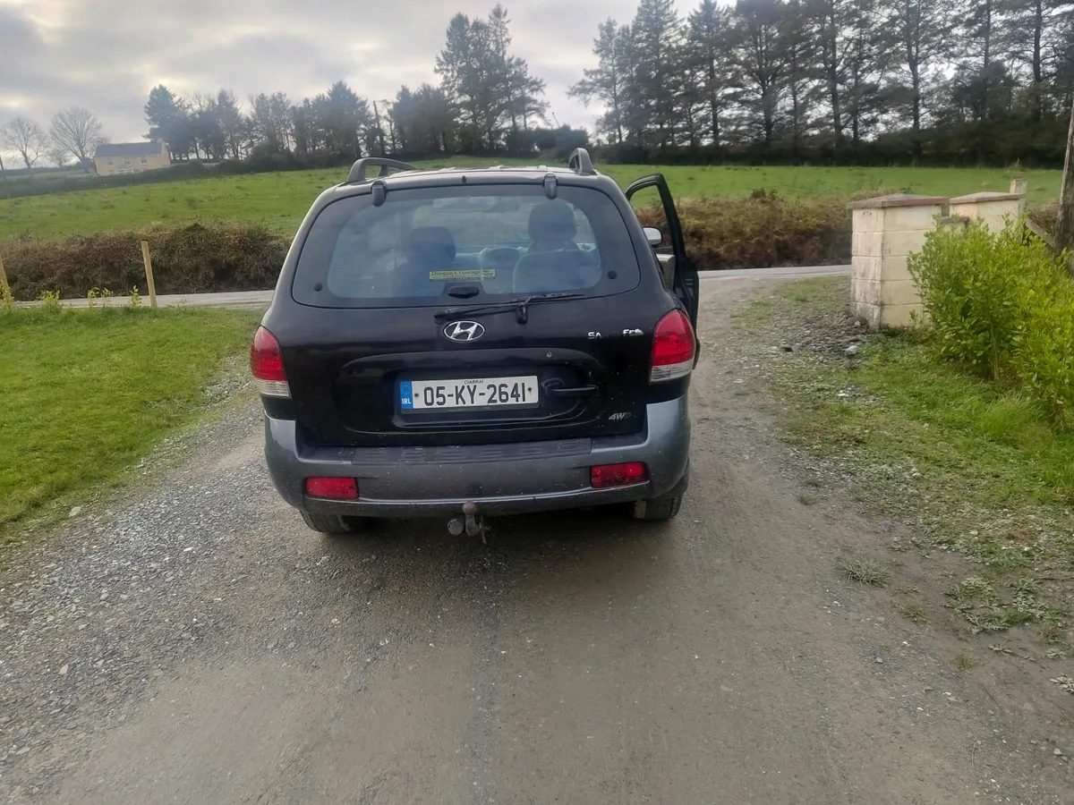 Hyundai Santa Fe 2005 - Image 3
