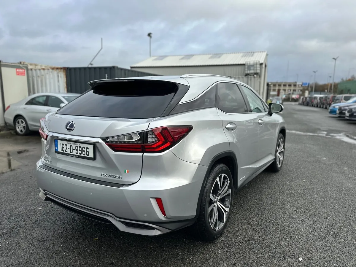 Lexus RX low mileage - Image 2