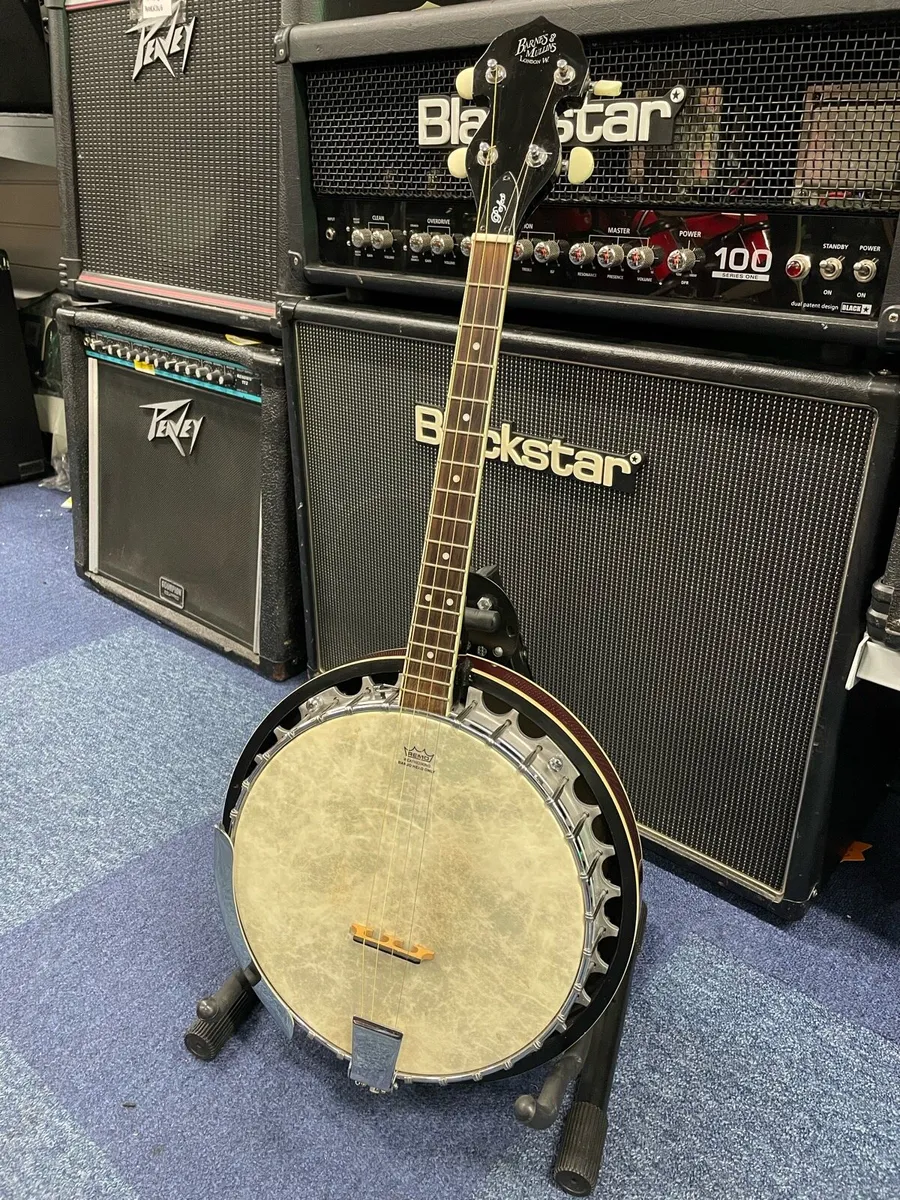 Barns + Mills Banjo - Image 1