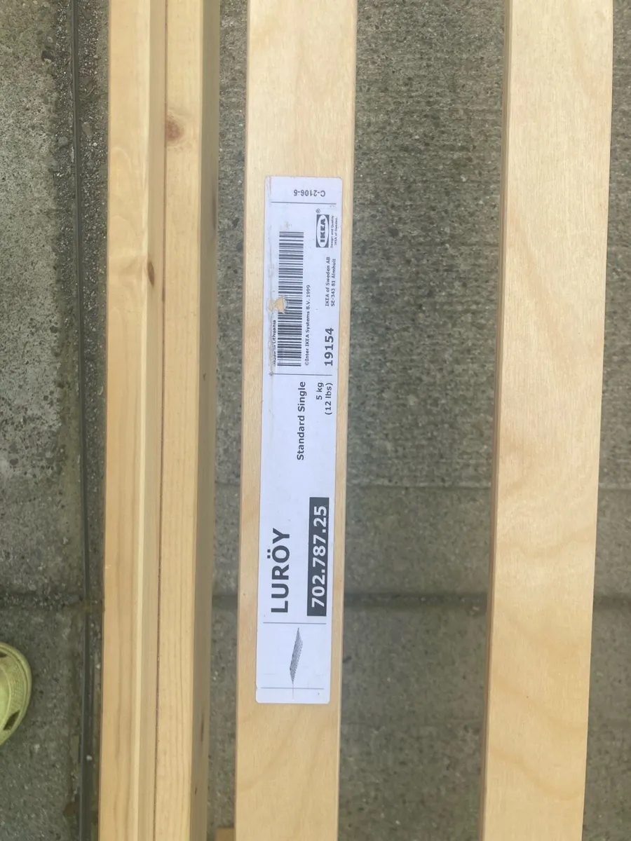 Wooden single bed - Image 2