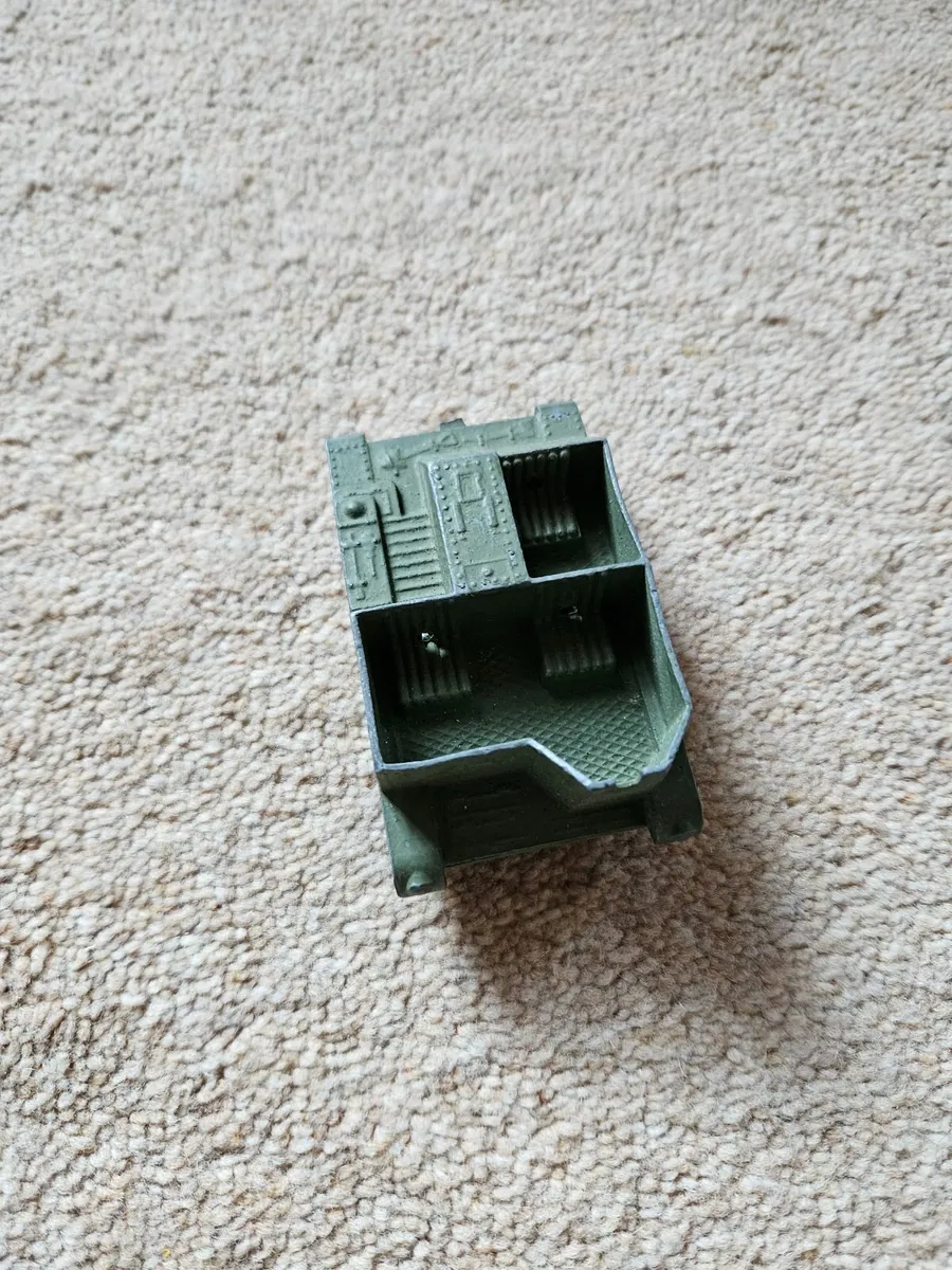 Vintage Britain's Lonestar Bren Carrier - Image 2