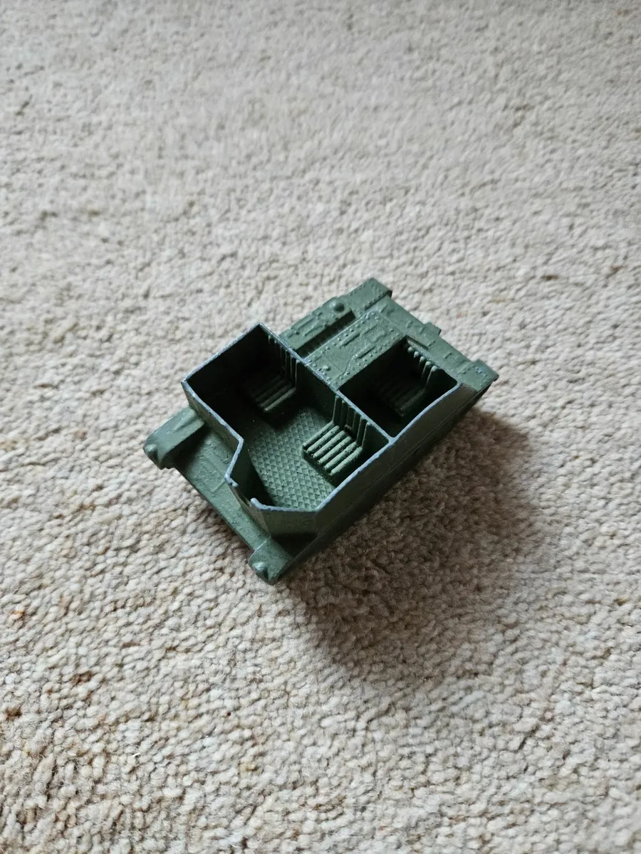 Vintage Britain's Lonestar Bren Carrier - Image 3