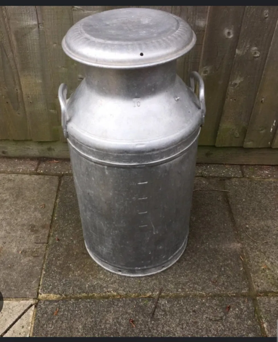 MILK CHURNS - Image 4